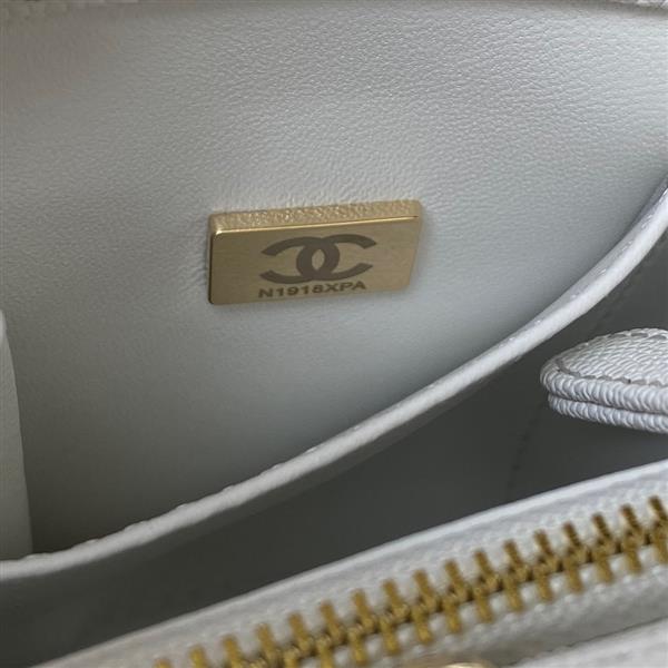 2026127214129800 700